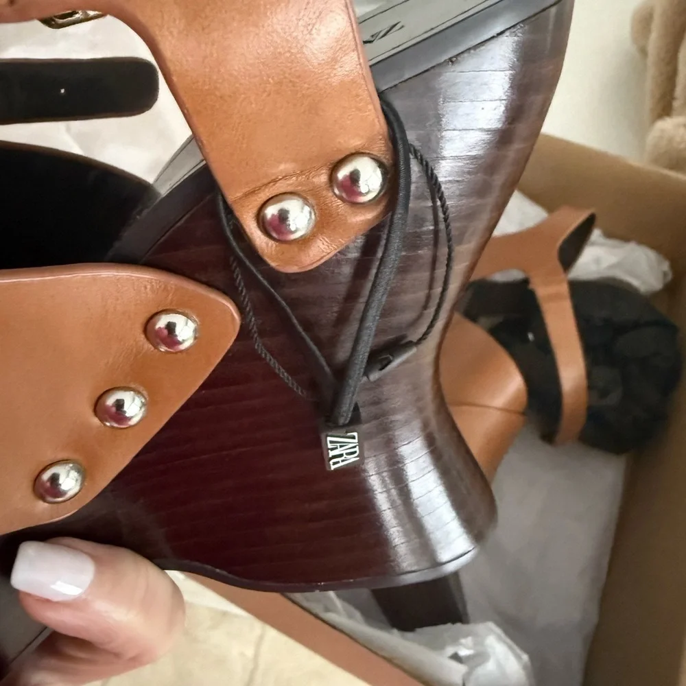 NIB Zara Platform Sandals price firm